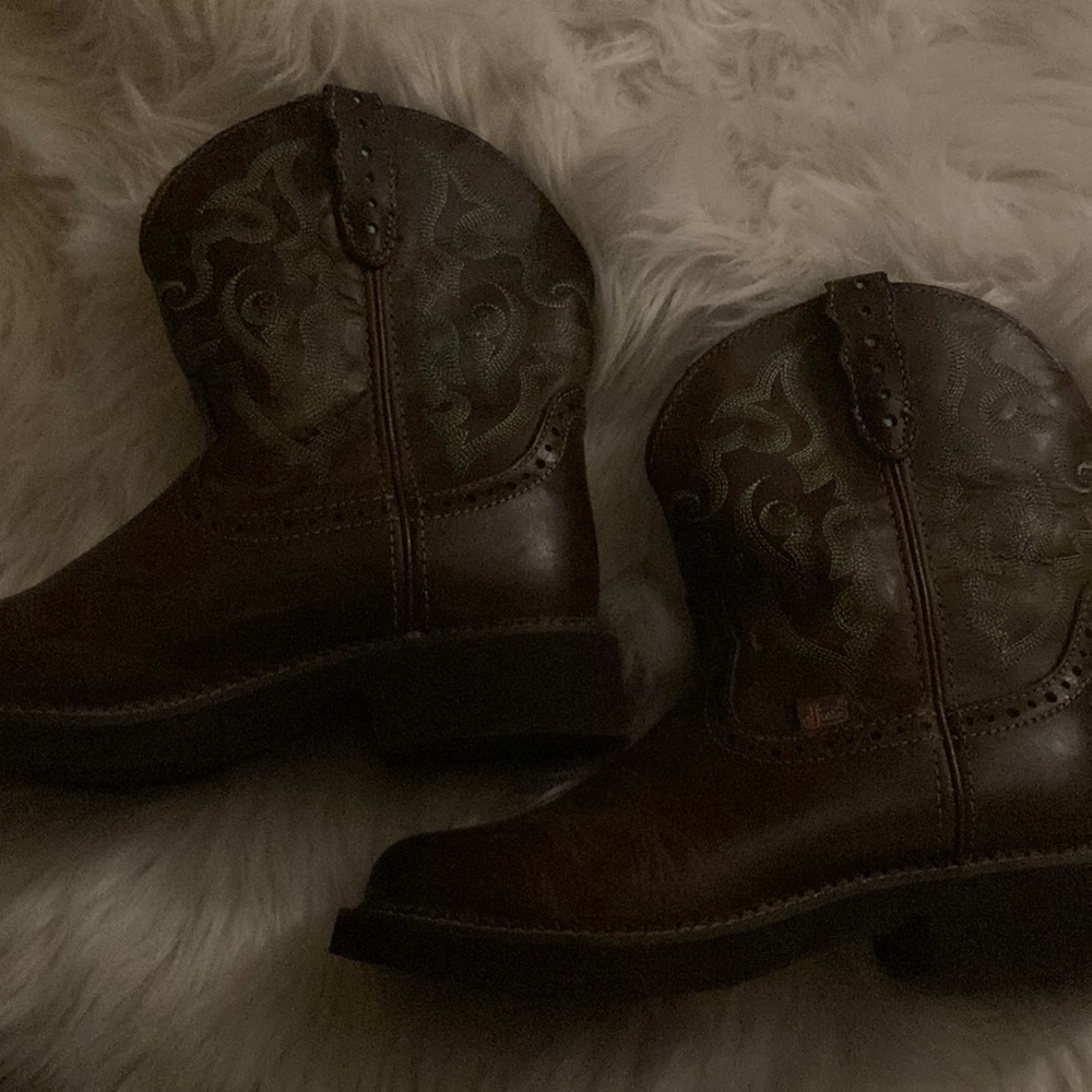 Justin gypsy cowboy boots